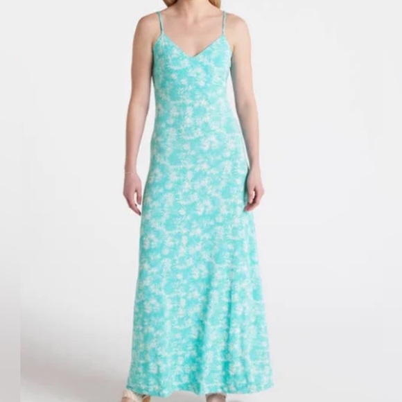 Full Length Sleeveless Spaghetti Strap A-Line Turquoise Floral Dress. Sm… - Picture 1 of 9
